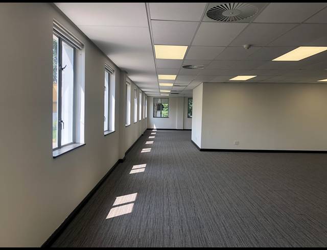 217M² OFFICE TO LET IN SANDHURST
